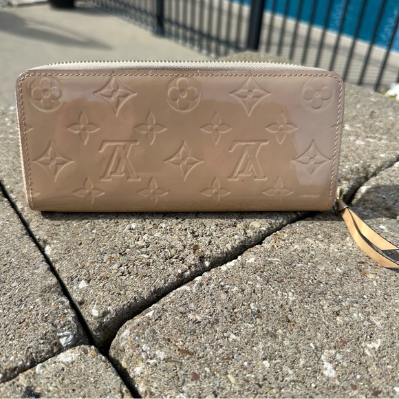 Louis Vuitton vernis clemence wallet - Picture 3 of 10